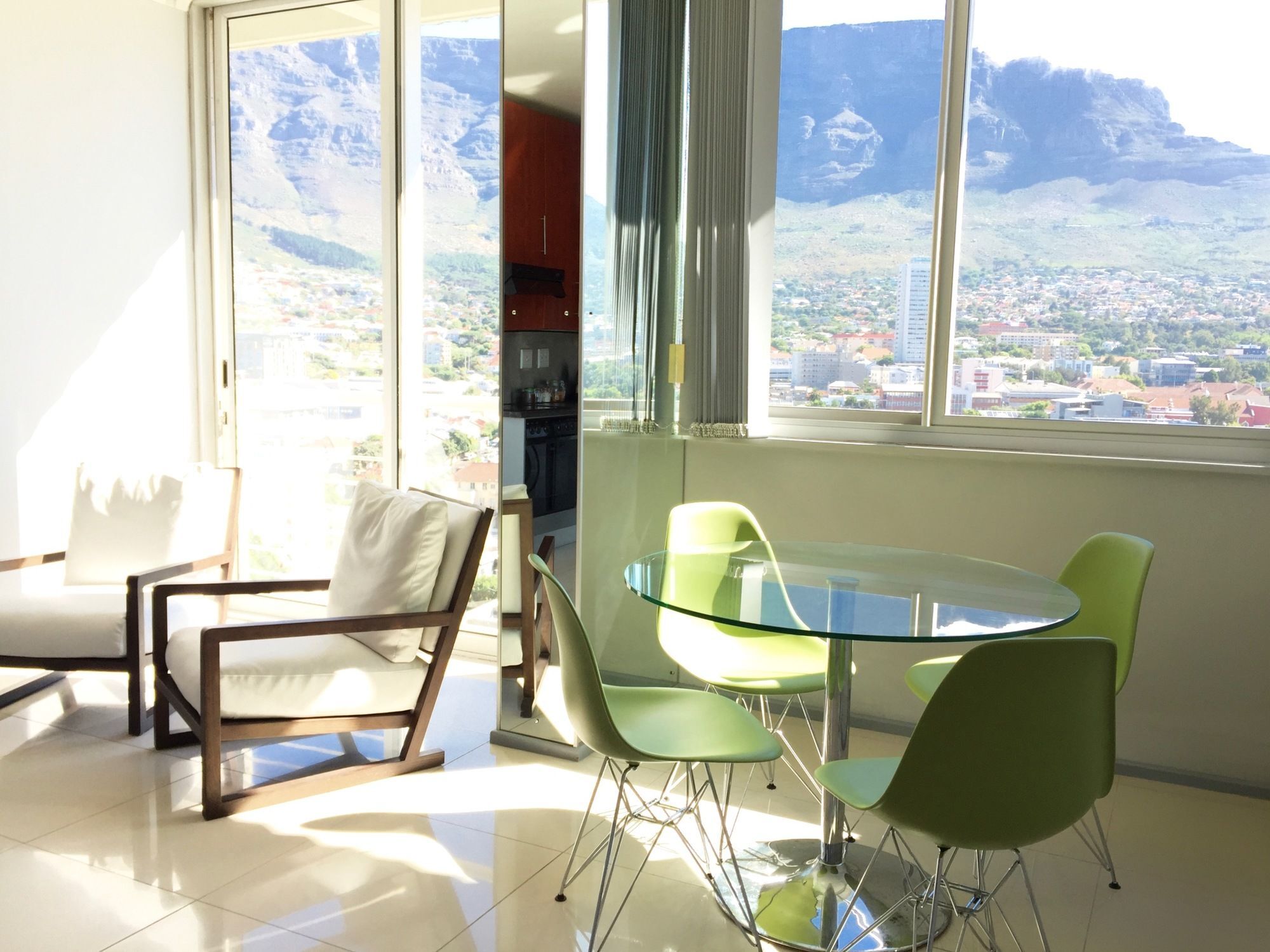 Urban Oasis at Perspectives Apartment Cape Town Bagian luar foto